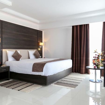 Radisson Hotel Sfax Esterno foto A bedroom at the hotel