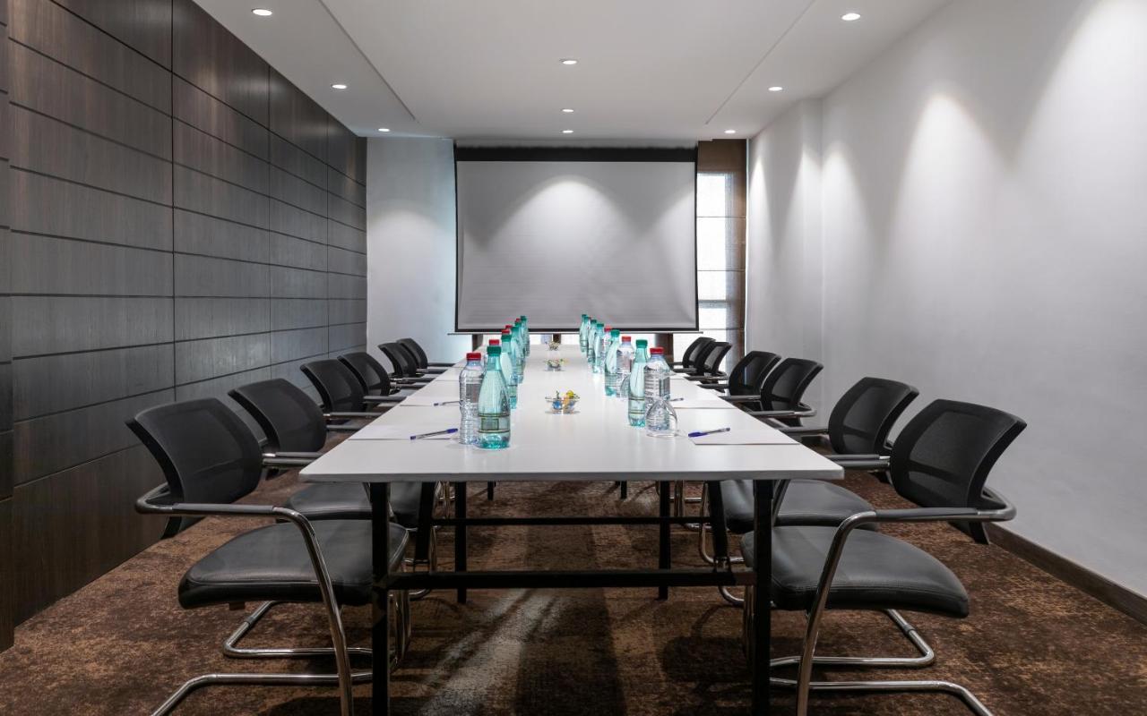 Radisson Hotel Sfax Esterno foto Meeting room
