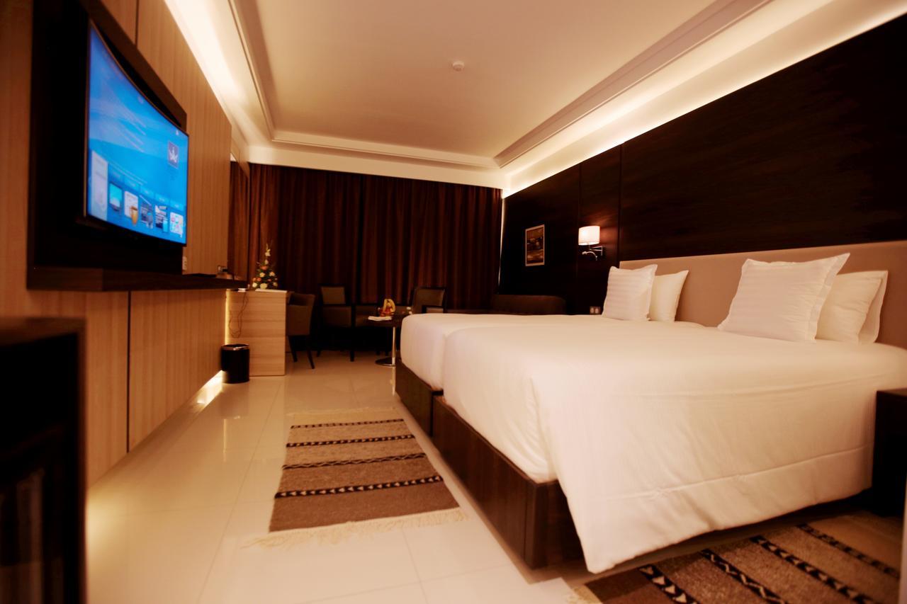 Radisson Hotel Sfax Esterno foto Deluxe Room