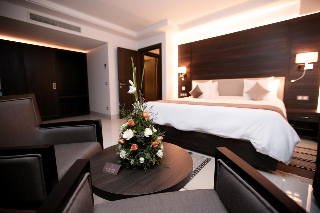 Radisson Hotel Sfax Esterno foto A room at the hotel