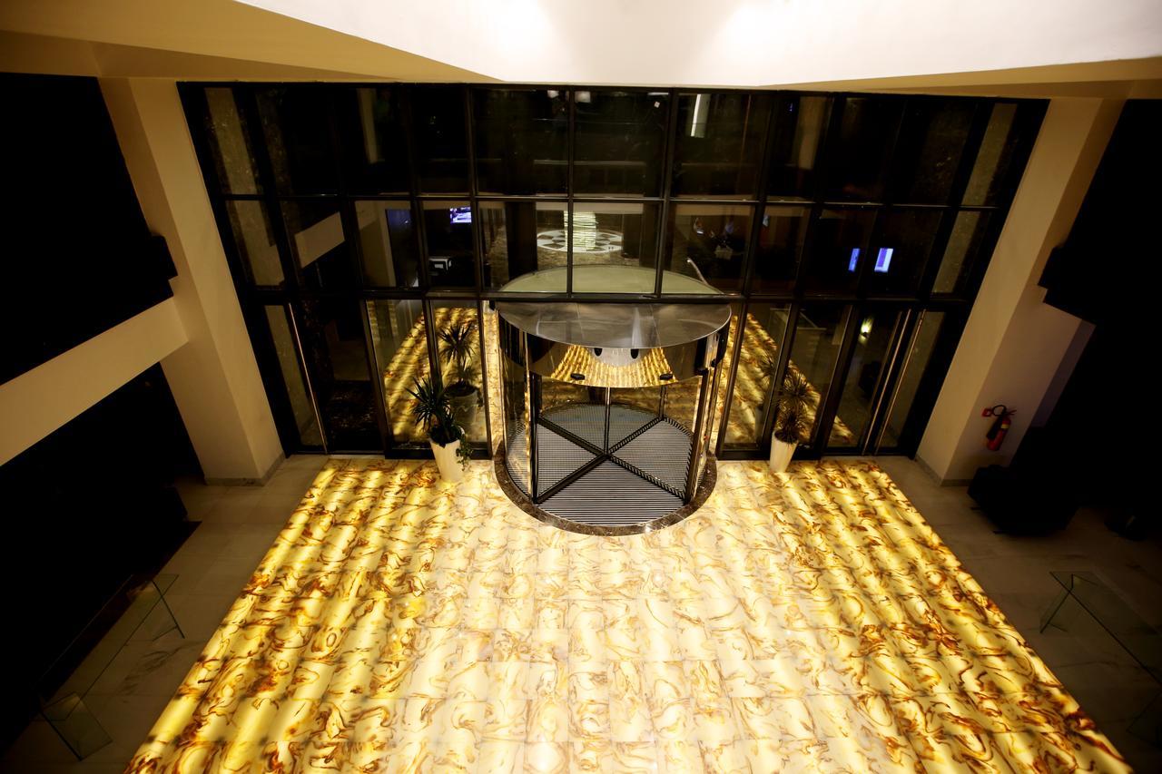 Radisson Hotel Sfax Esterno foto The lobby of the hotel