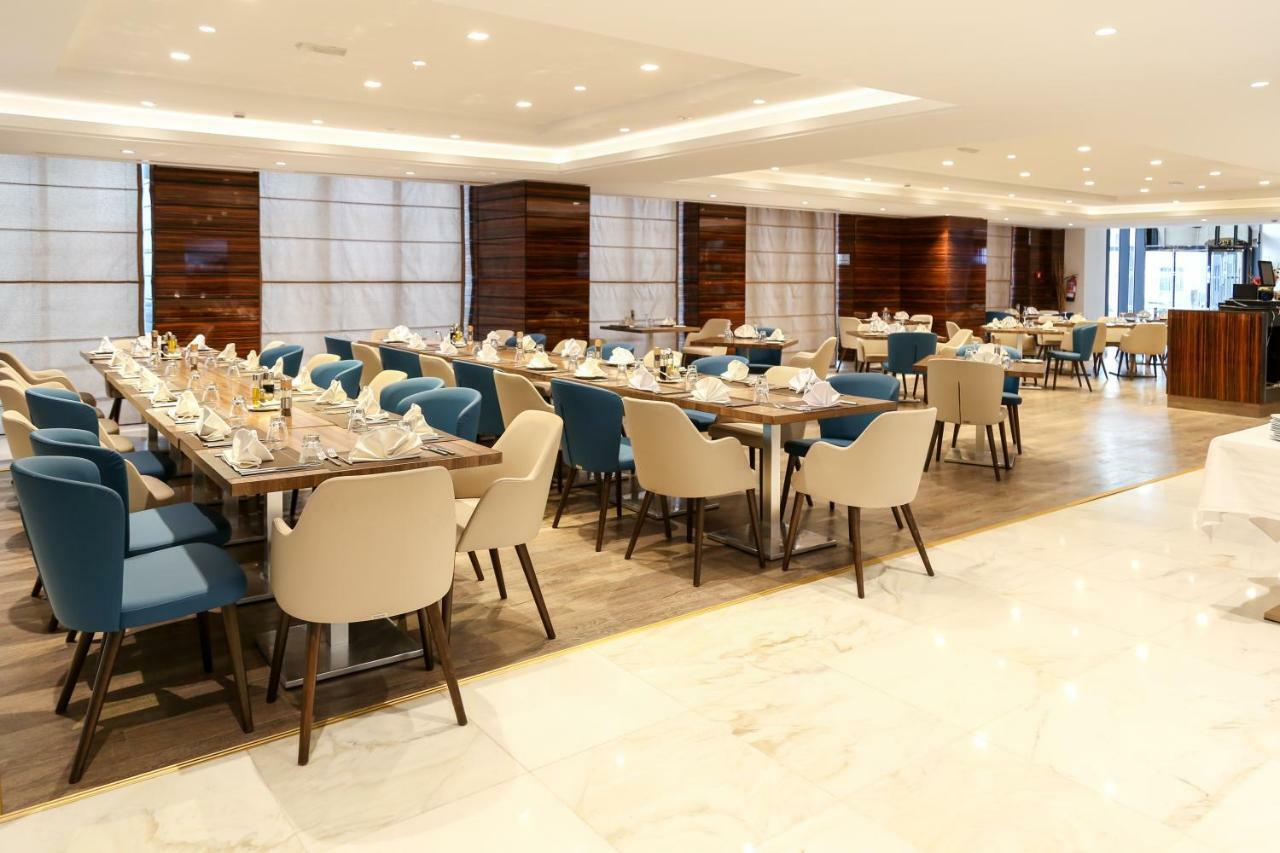 Radisson Hotel Sfax Esterno foto The restaurant